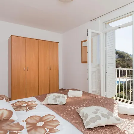 Brajkovi - One Bedroom With Loggia And Sea View 公寓