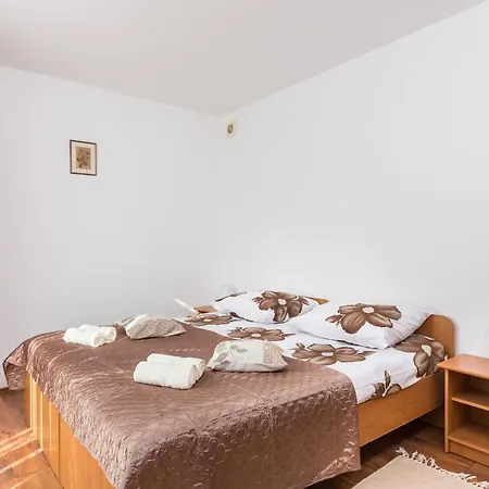 Brajkovi - One Bedroom With Loggia And Sea View 公寓 *