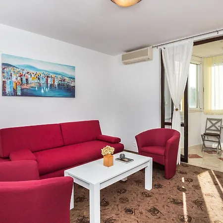 Brajkovi - One Bedroom With Loggia And Sea View * דוברובניק
